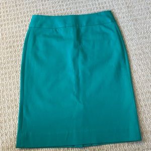 Gorgeous banana republic emerald green pencil skirt